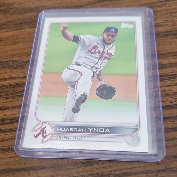 2022 Topps Series 1 Rainbow Foil Huascar Ynoa #3 Atlanta Braves - Picture 2 of 3